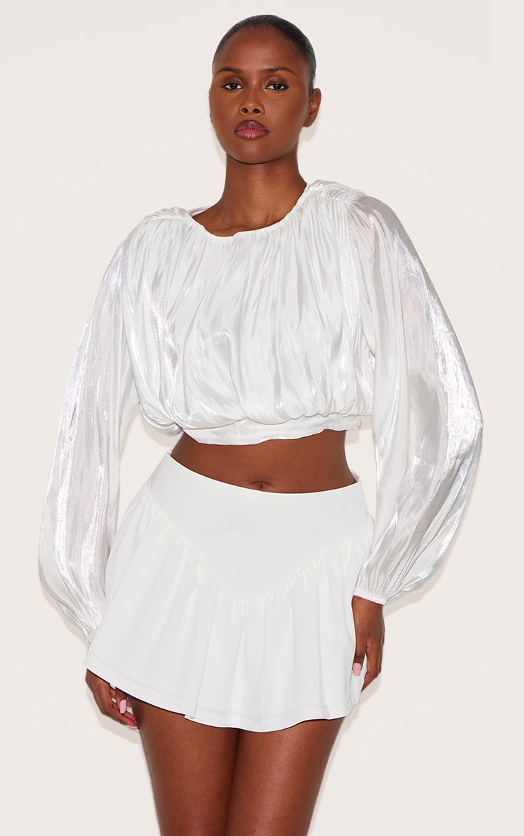 https://cdn-img.prettylittlething.com/4/3/d/3/43d3b775f3ed2b36561fa5a61882c36e85521e02_CNL9202_4_white_dipped_waist_structured_a_line_mini_skirt.jpg