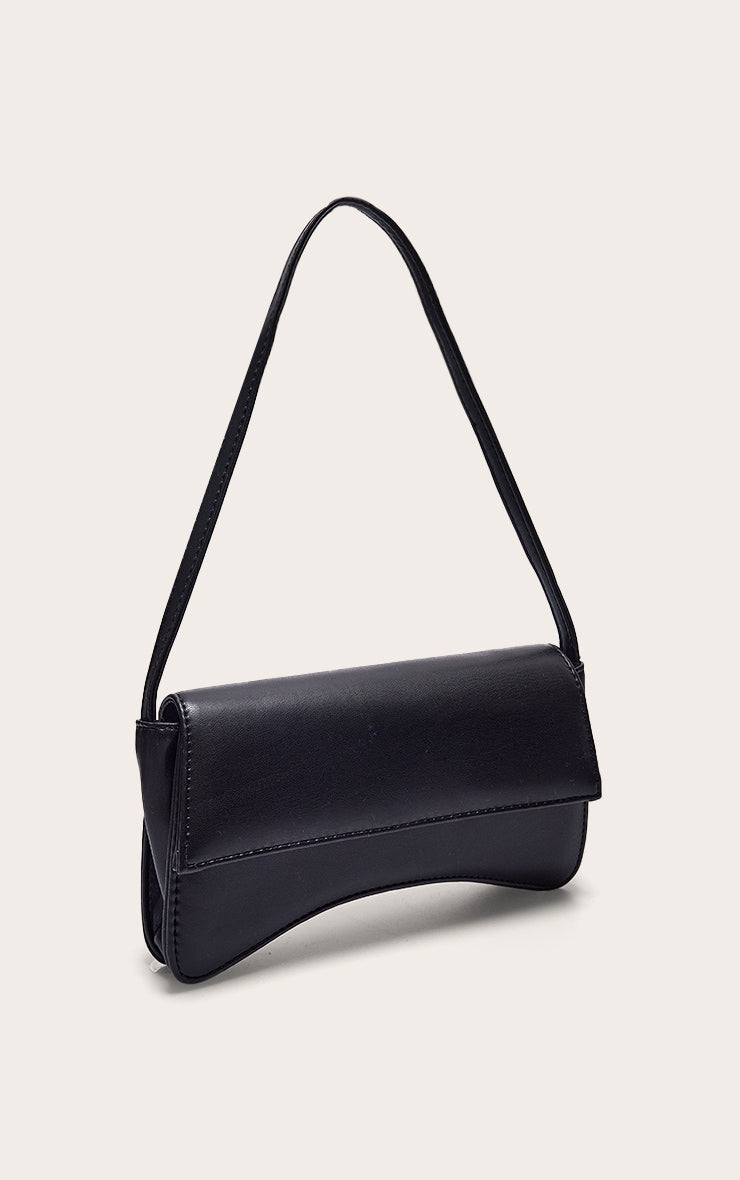 https://cdn-img.prettylittlething.com/4/4/1/d/441d4ee5ba5e9da7ec181c84800751dafcfe760d_CMO4899_2_black_pu_flap_over_baguette_shoulder_bag.jpg