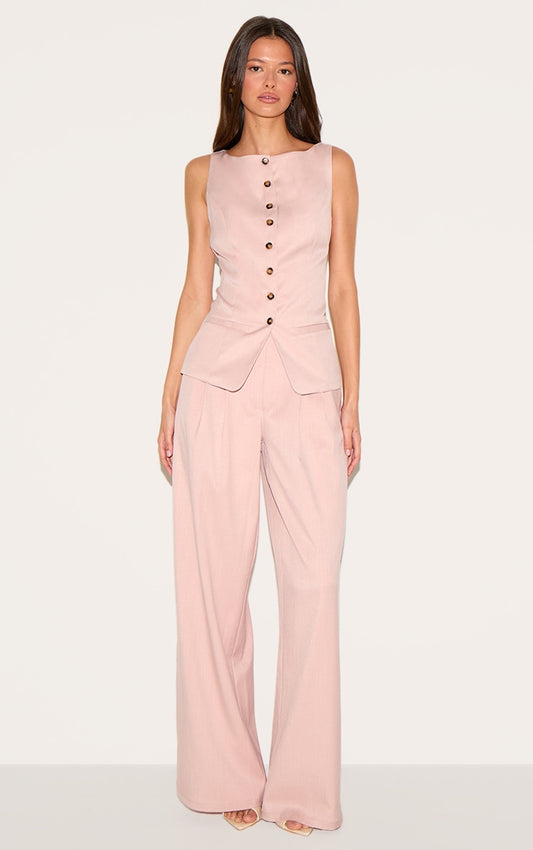 https://cdn-img.prettylittlething.com/7/7/f/e/77fe81038c5e89cf50ac08b210ccdd339c485cdf_CNM1786_1_light_pink_tailored_woven_pleated_wide_leg_trousers.jpg