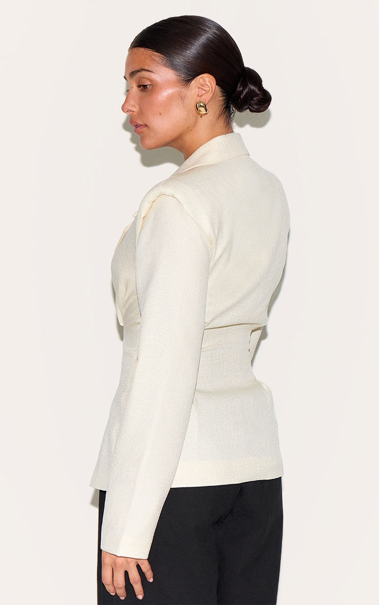 https://cdn-img.prettylittlething.com/8/f/5/b/8f5ba8223dcecff7ee3b118989f84020921cca7f_CNM3491_2_petite_cream_cinched_waist_blazer.jpg