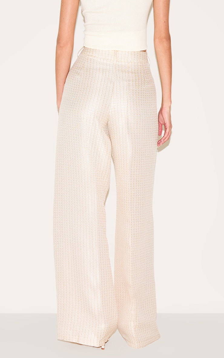 https://cdn-img.prettylittlething.com/a/4/3/7/a43709361a1e4b4f37baec2bf9ff317607c11a1c_CNL9195_3_cream_textured_woven_tailored_trousers.jpg