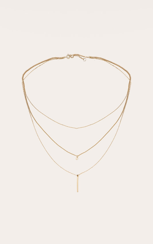 https://cdn-img.prettylittlething.com/a/8/a/f/a8afb65ac65837decca8c5073199f4a69d1e84dd_CNL7935_1_gold_layered_pendant_detail_necklace.jpg