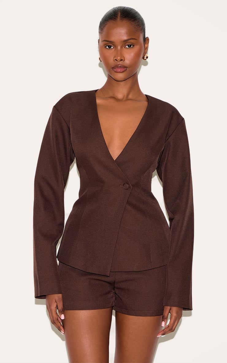 https://cdn-img.prettylittlething.com/a/a/c/2/aac2f390b771005285be5937039f1ed35fcacd99_CNM1822_1_deep_chocolate_tailored_cinched_waist_asymmetric_blazer.jpg