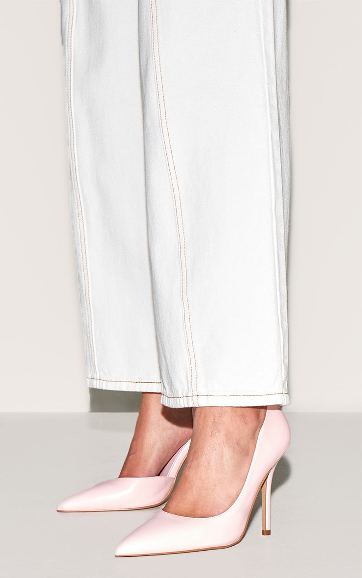 https://cdn-img.prettylittlething.com/b/1/2/b/b12bfcb53abd5e4348f831ce41bf523154275598_CNL8080_5_baby_pink_pu_point_toe_curved_cut_out_high_heel_courts.jpg