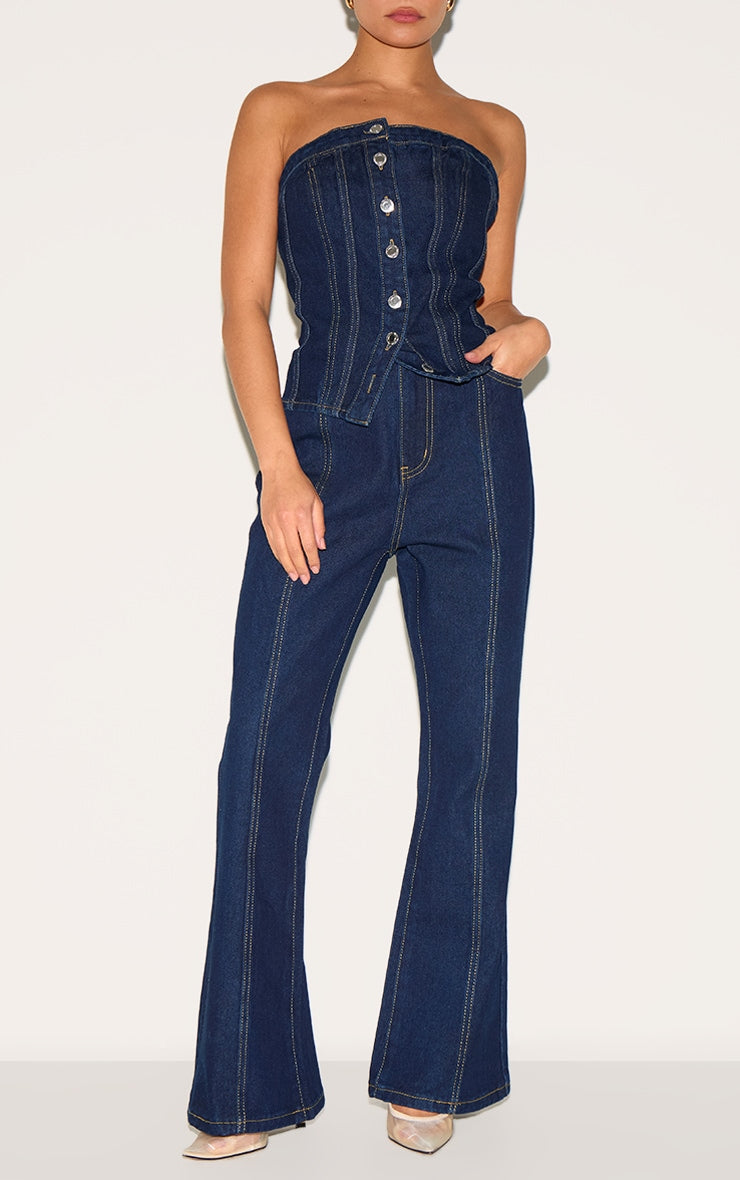 https://cdn-img.prettylittlething.com/c/a/3/7/ca374e2e57e8d17e545bcce5fecc69845898b060_CNL8386_2_petite_dark_indigo_contrast_seam_straight_leg_jeans.jpg